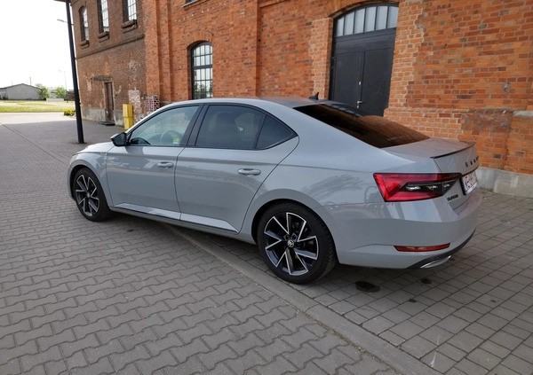 Skoda Superb cena 135000 przebieg: 147000, rok produkcji 2022 z Orneta małe 704